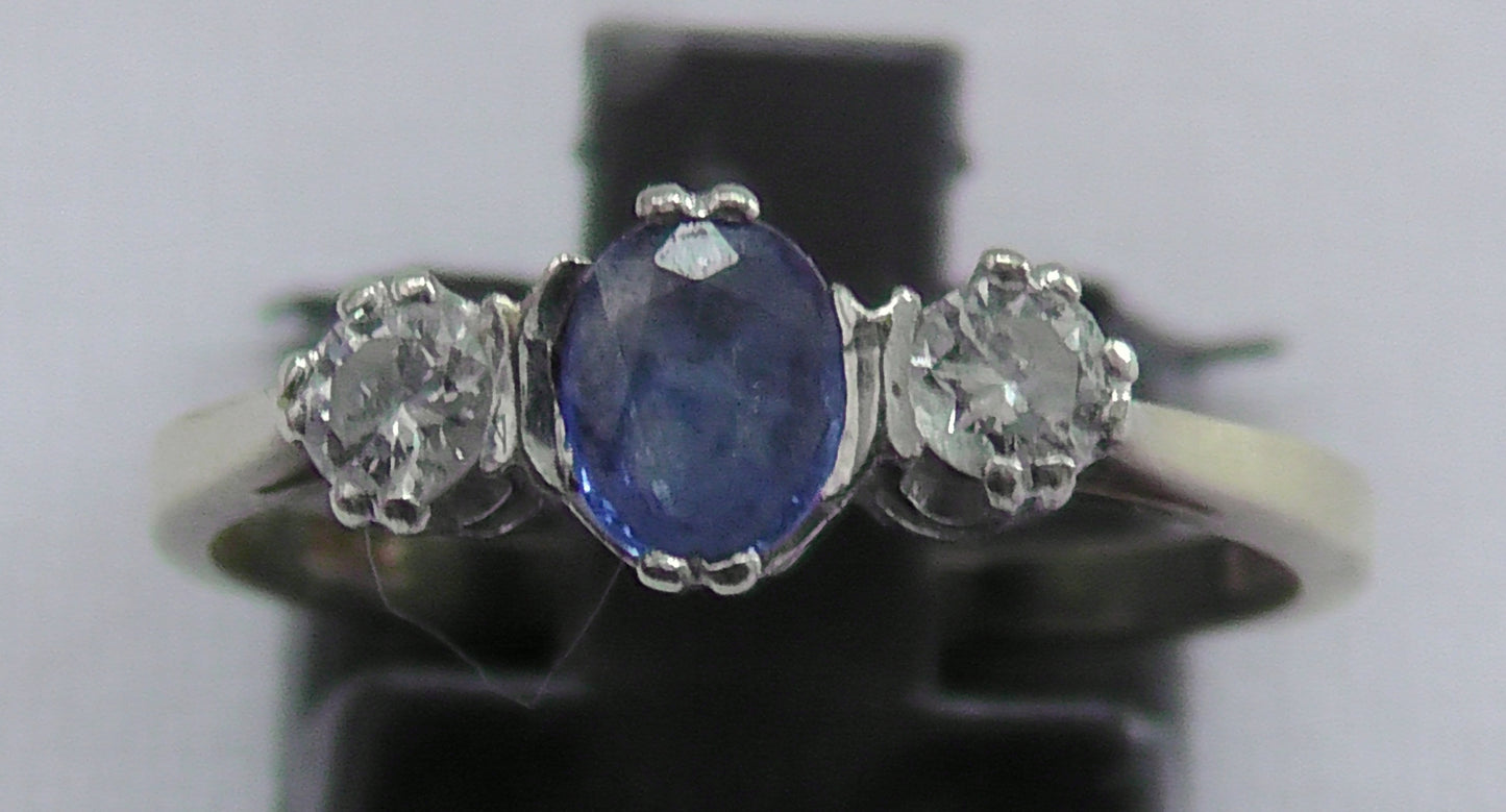 9ct Gold Diamond and Sapphire Ring