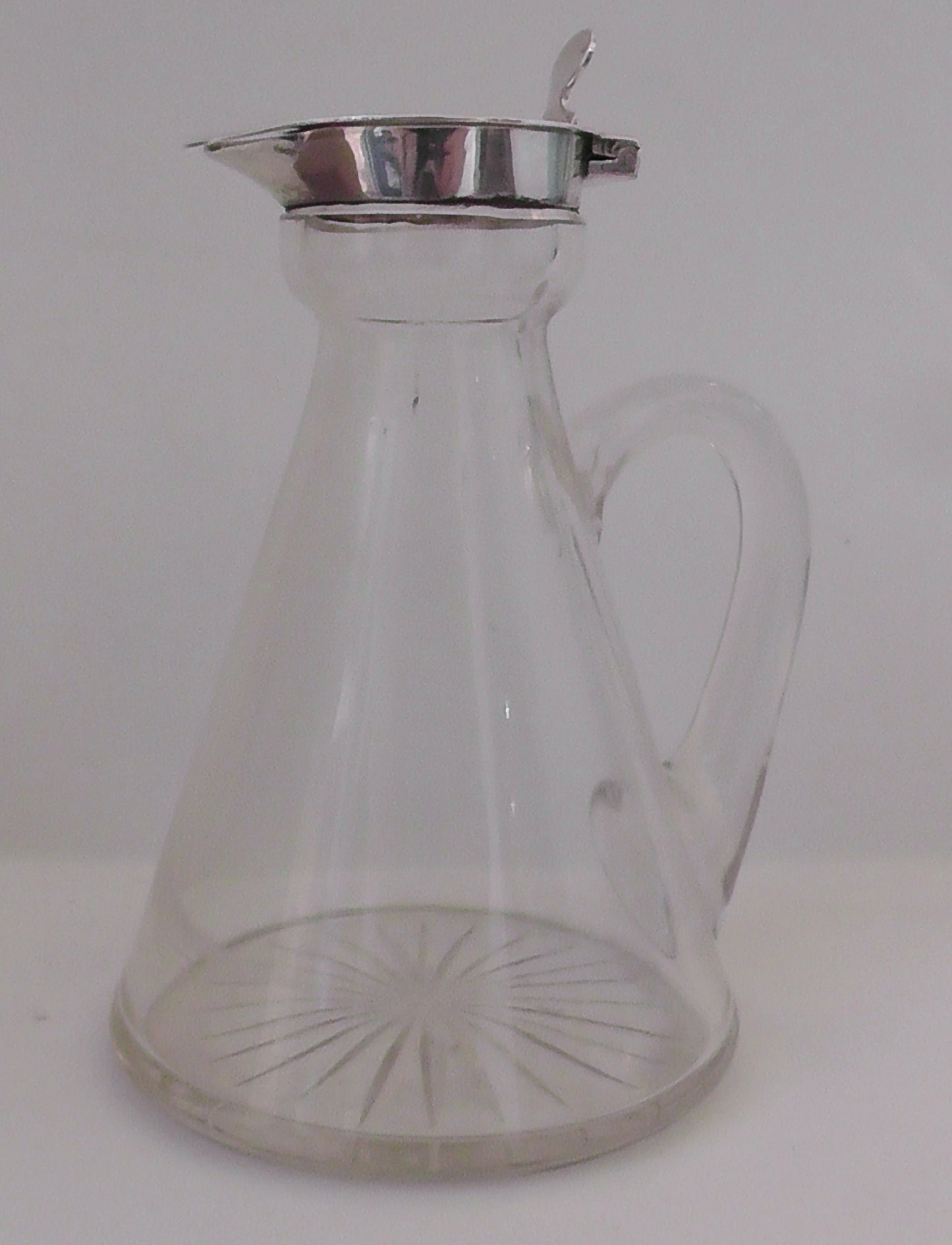Solid Silver Whisky Noggin/Jug/Tot Dated 1909 - Goldsmiths & Silversmiths
