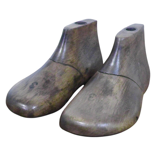 Pair of Children’s/Toddler’s Wooden Shoe Lasts Size 3