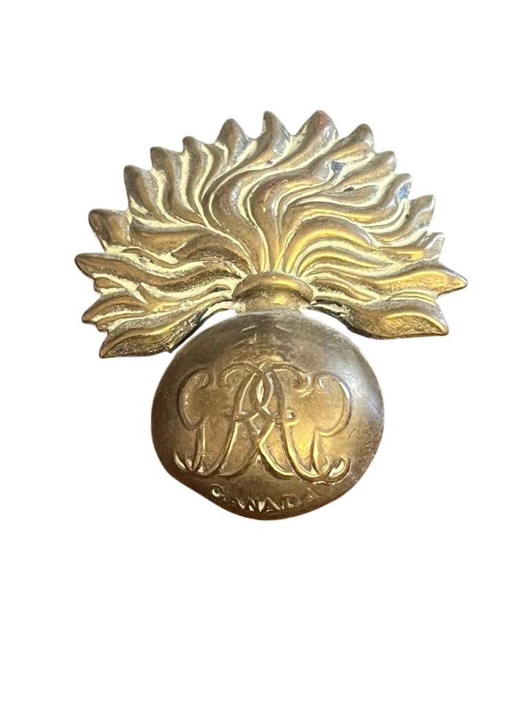 WWII Canadian Grenadier Guards Cap Badge