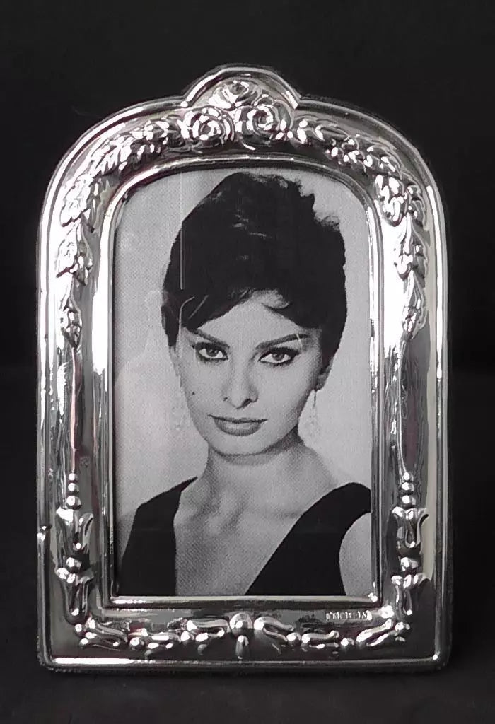 Solid Silver Photo/Picture Frame Size 5" x.3.5" inches