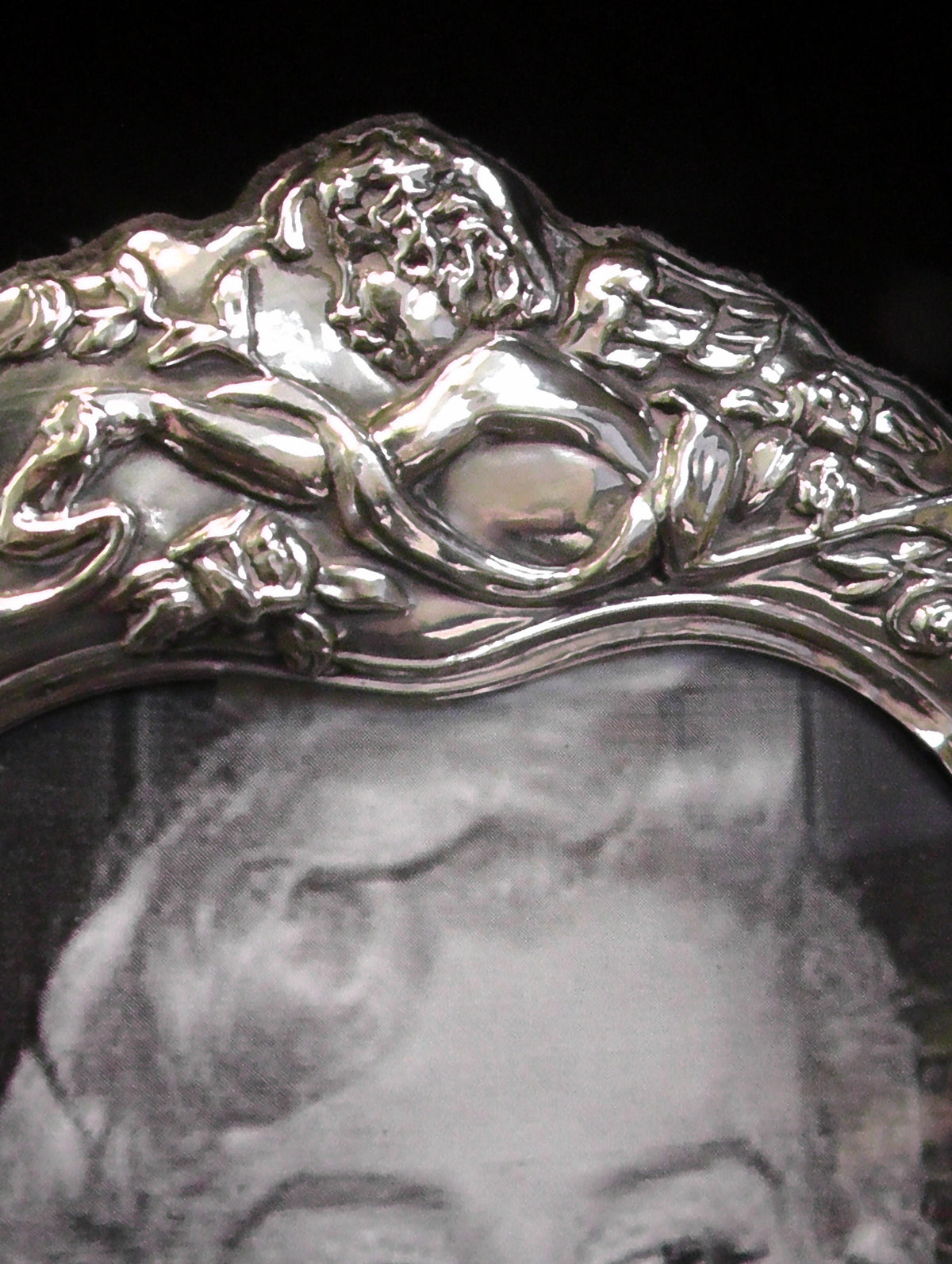 Solid Silver Heart Photo/Picture Frame