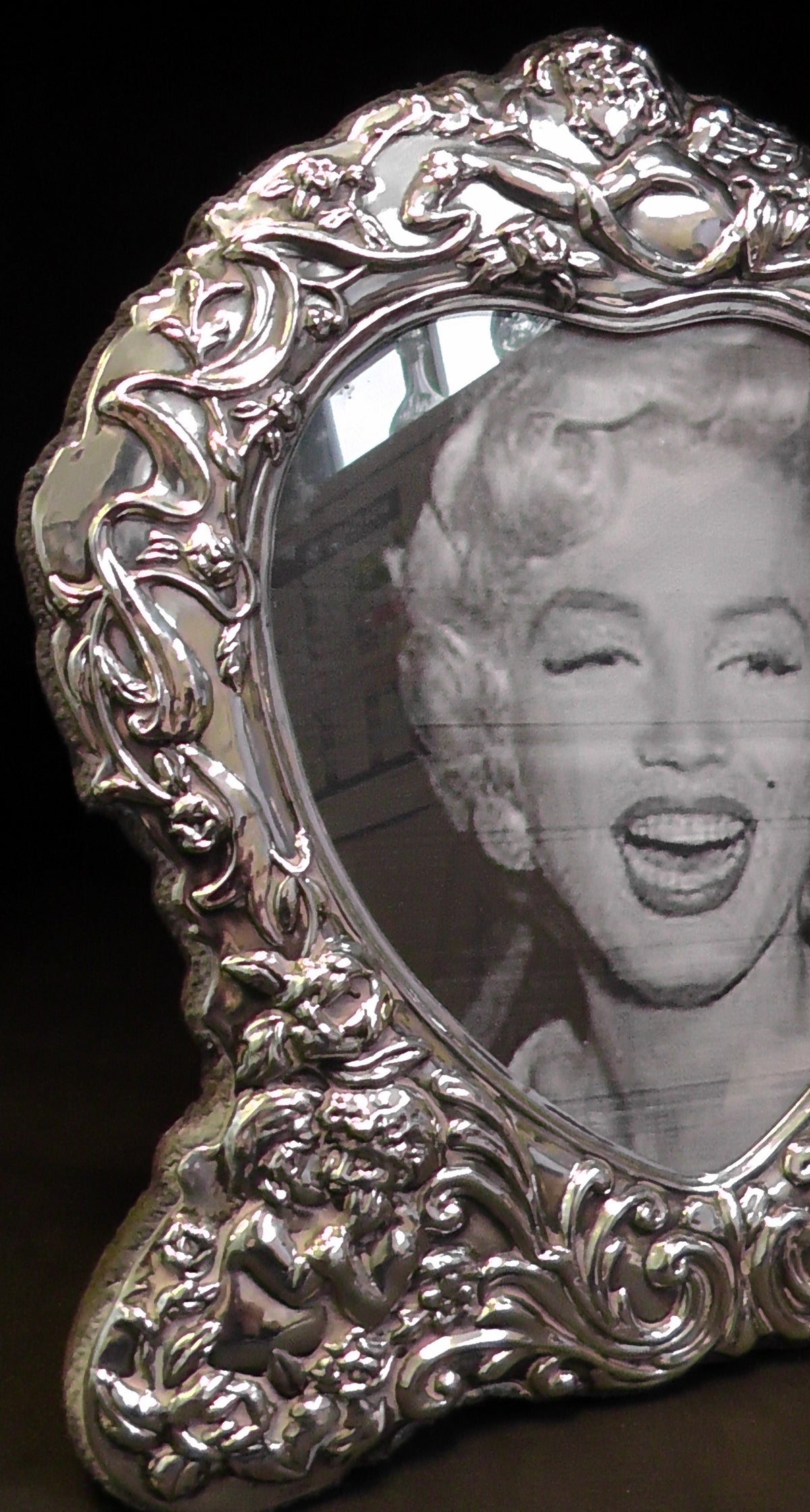 Solid Silver Heart Photo/Picture Frame