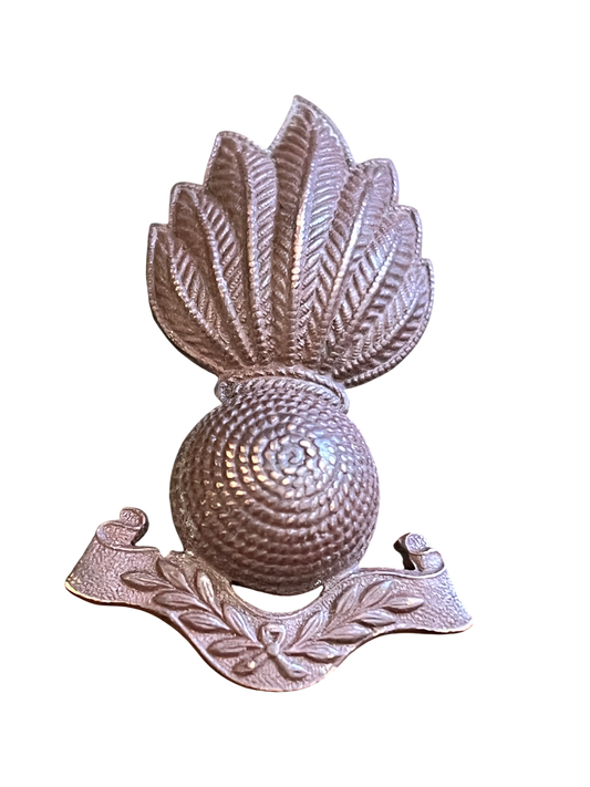 Rare WWI Royal Artillery Territorial Force Officer's Collar Badge - Laurel Leaves Scroll