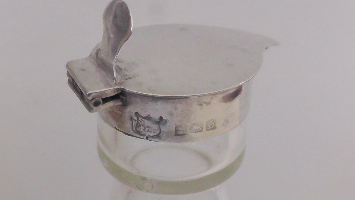 Solid Silver Whisky Noggin/Jug/Tot Dated 1913 - S W Smith