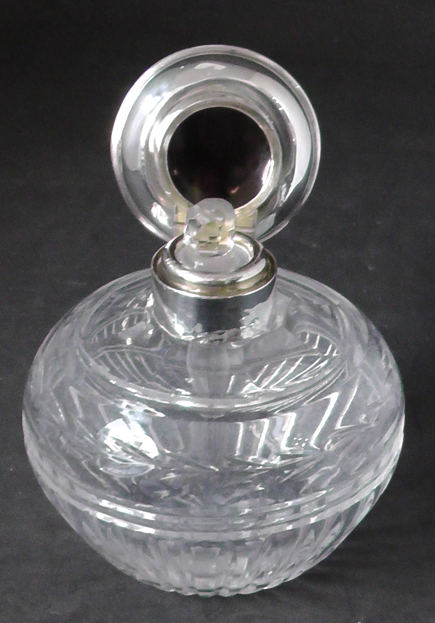 Solid Silver Pique Topped Scent Bottle dates 1924