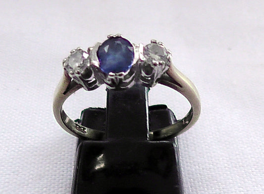 9ct Gold Diamond and Sapphire Ring