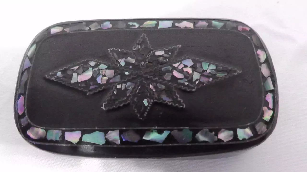 Victorian Papier Mache Snuff Box