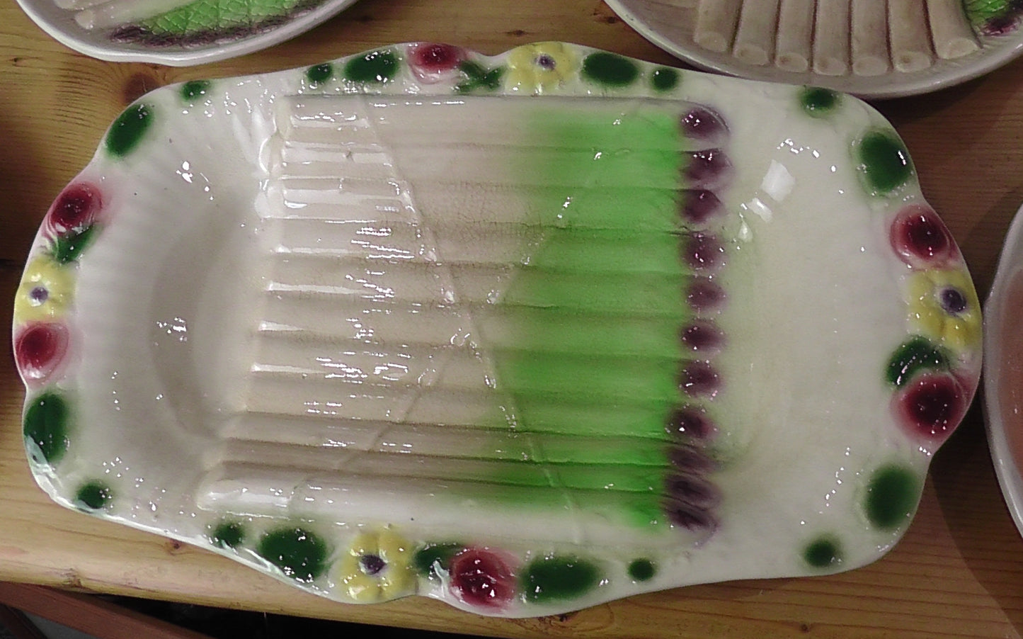Asparagus Service in Majolica ESDEVE SARREGUEMINES