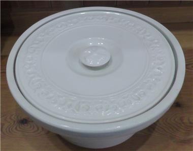 Victorian/Edwardian Large Lidded Ceramic Kitchen Bowl