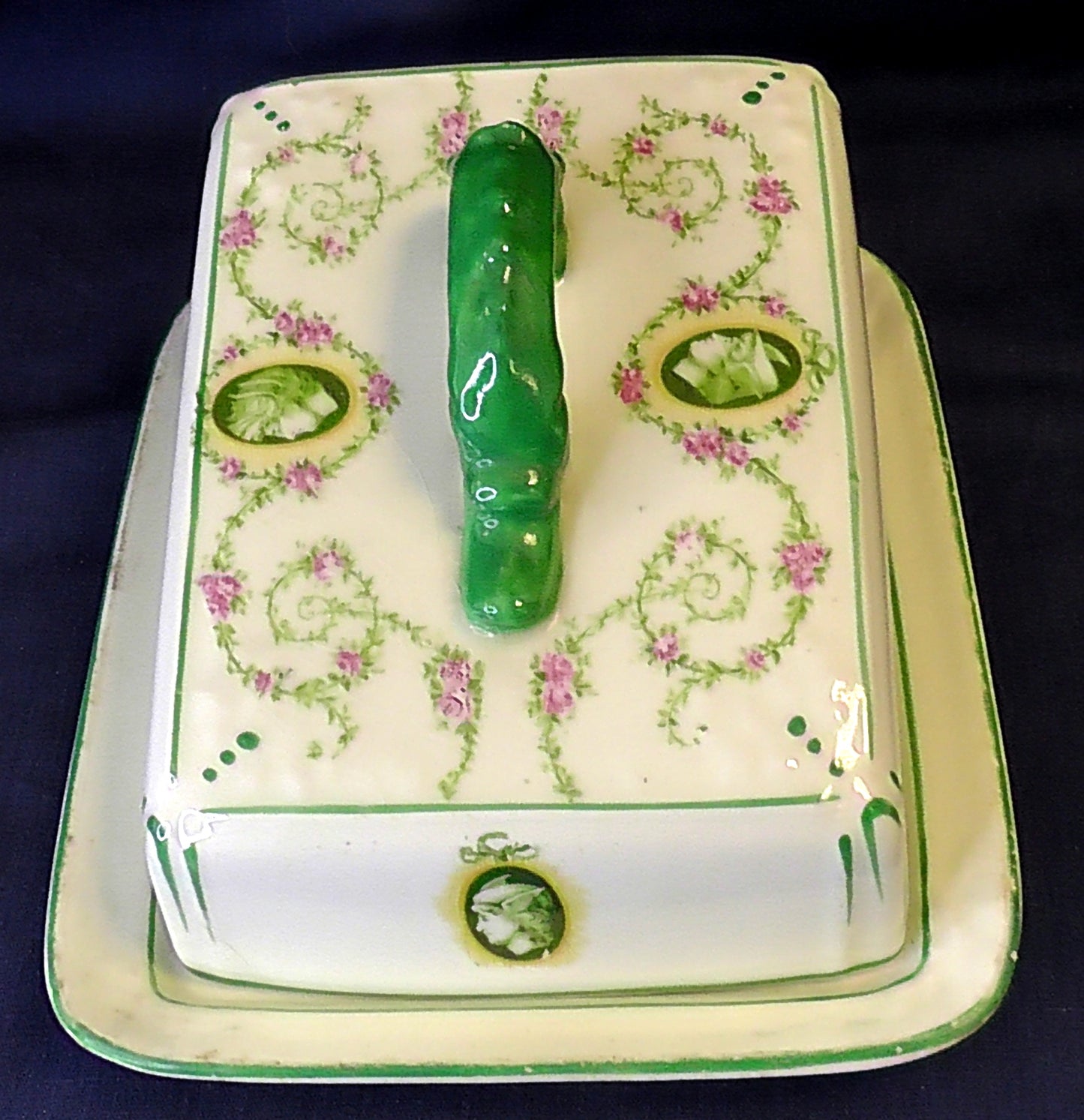 Vintage Art Deco Cheese/Butter Dish