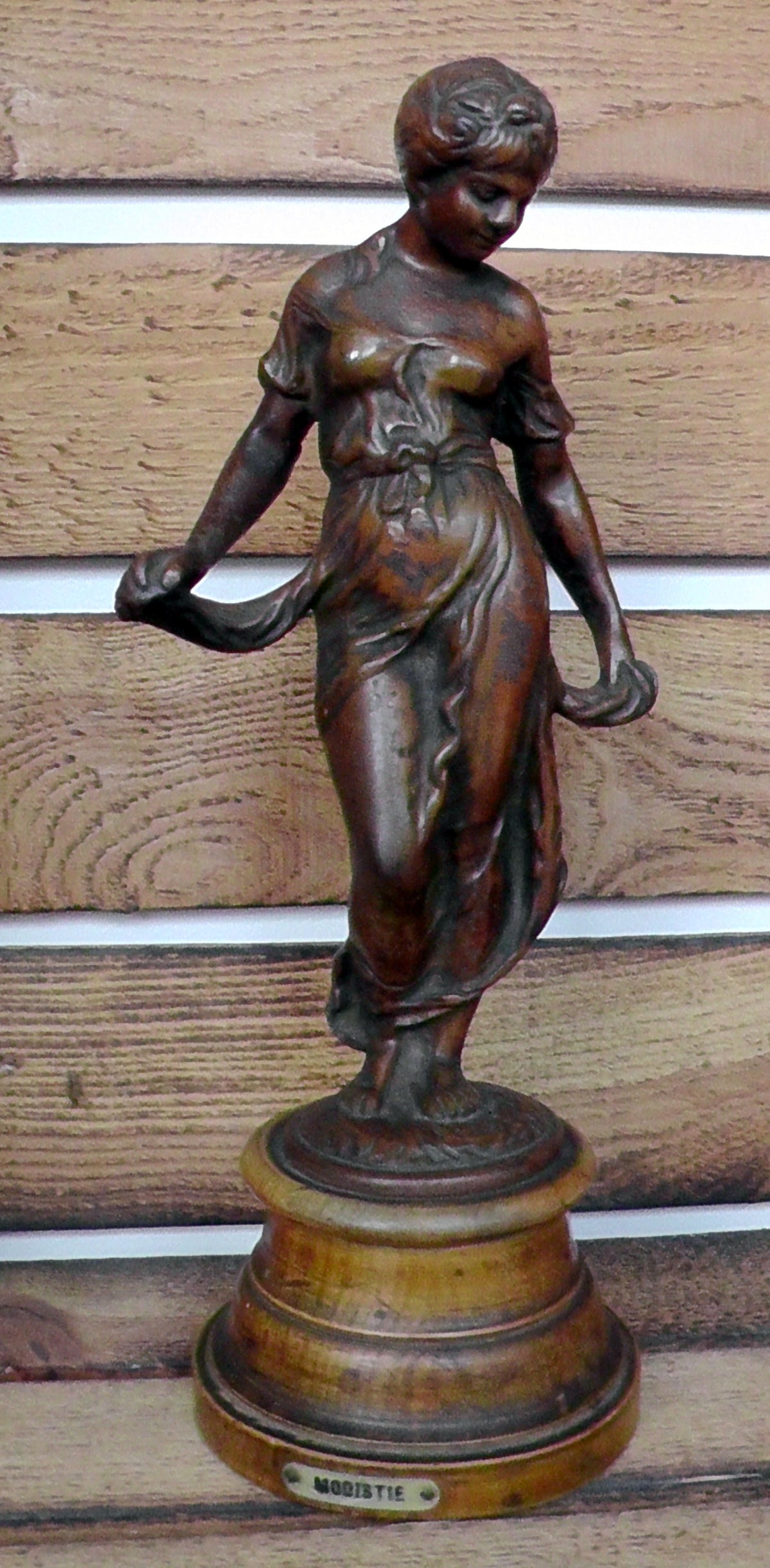 Late 19thC French Patinated Bronze Figure Modistie