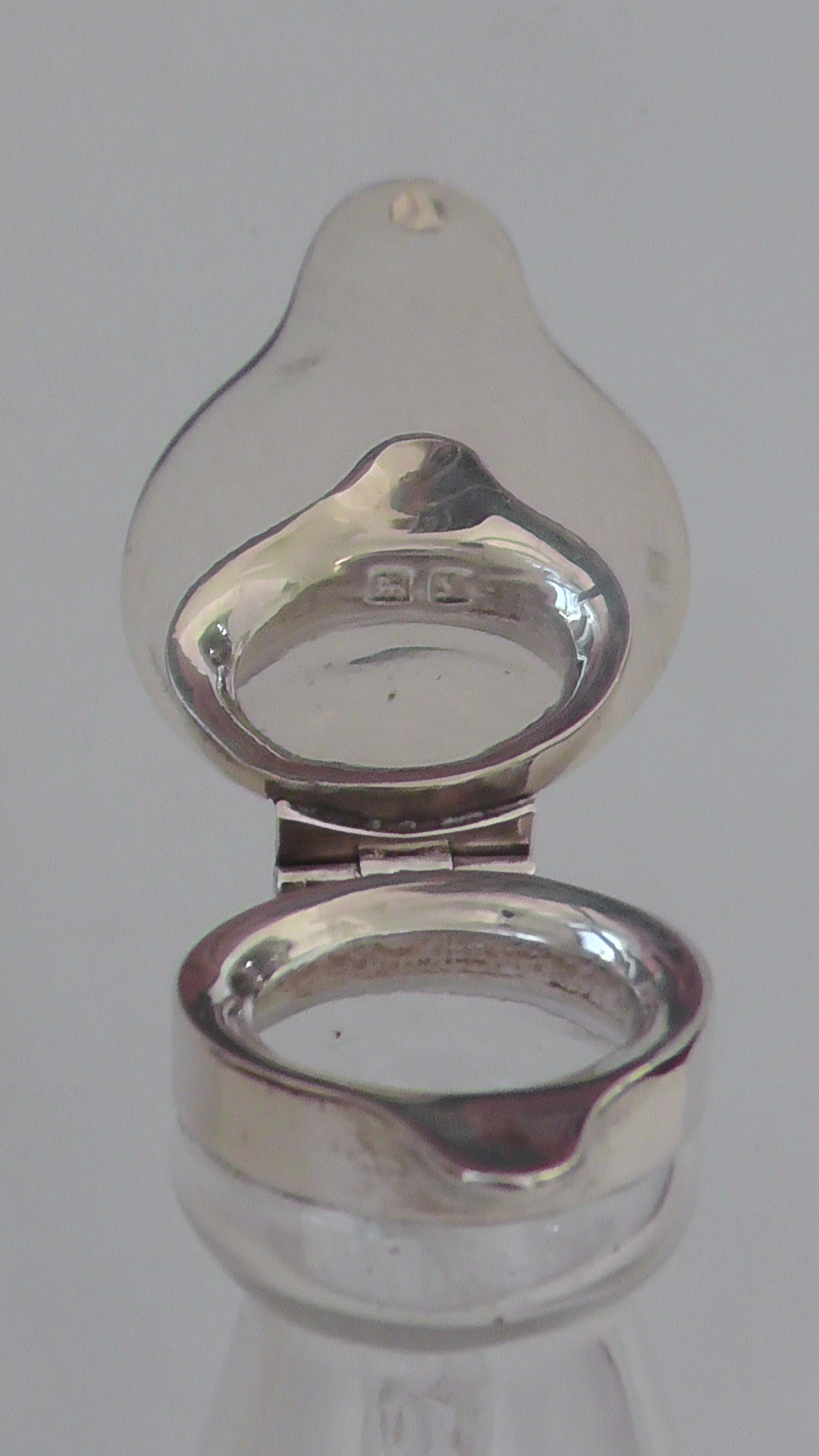 Solid Silver Whisky Noggin/Jug/Tot 1923 - Hukin & Heath