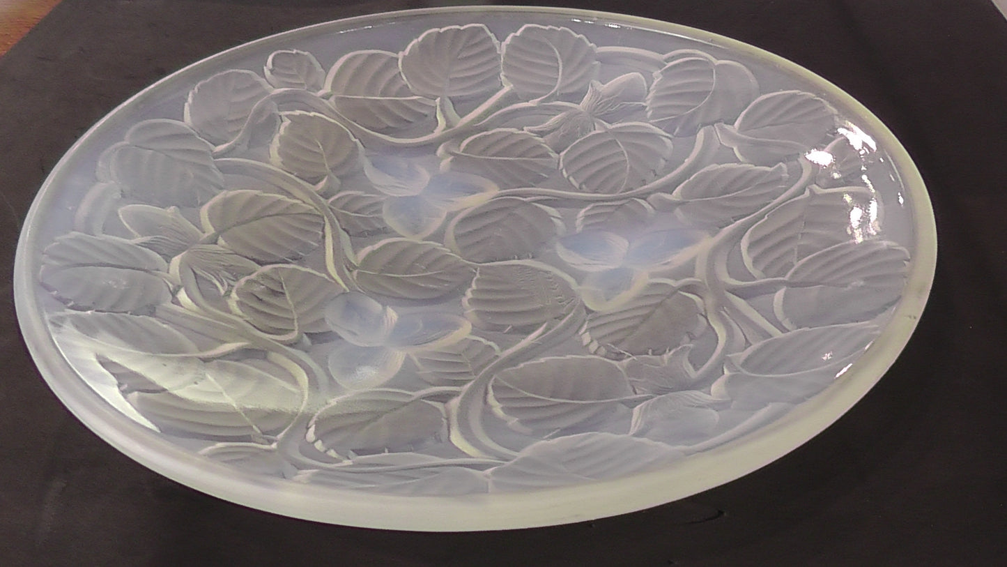 French Art Deco Arrars "Hazelnut" Frosted Glass Plate