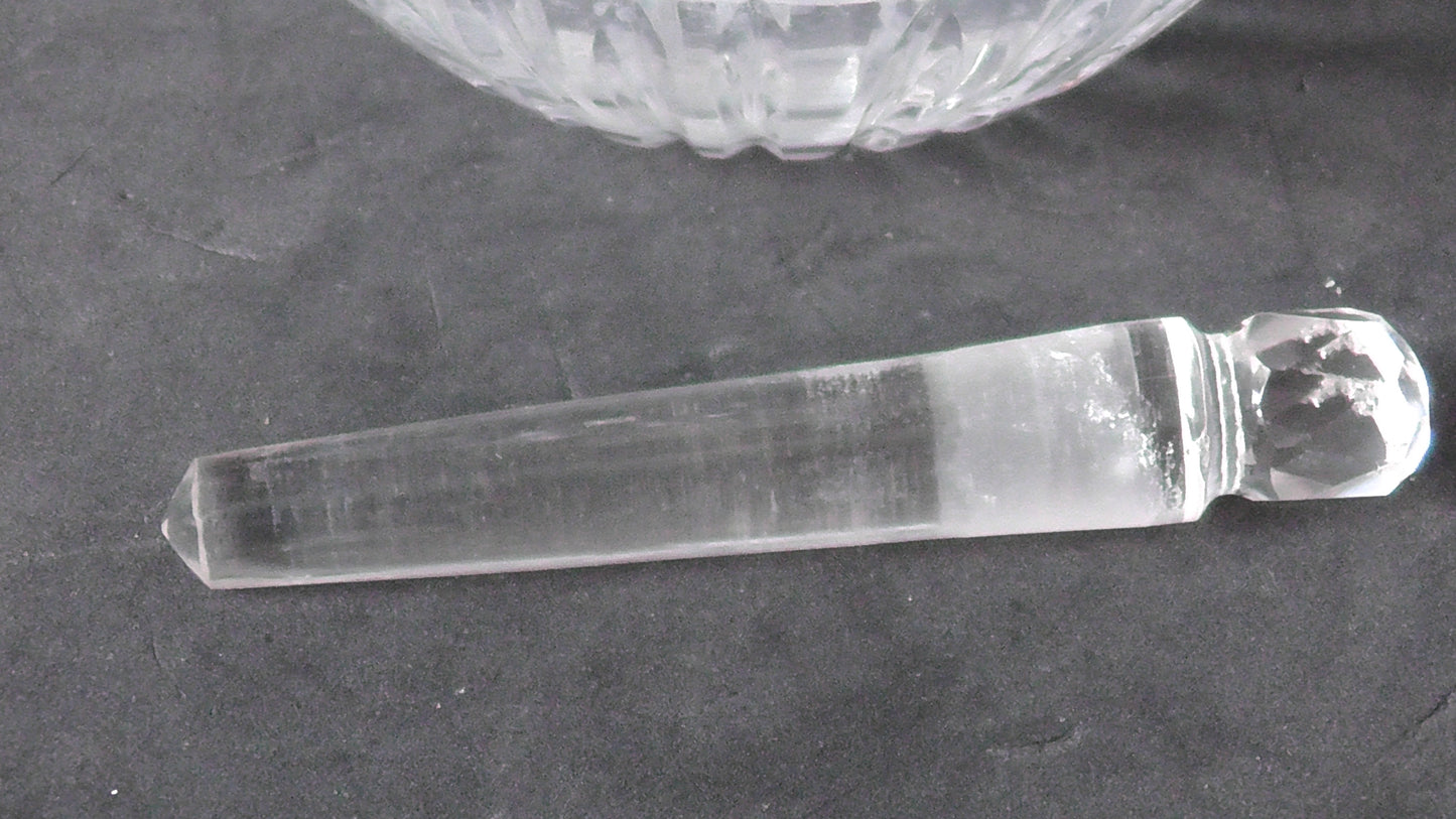 Solid Silver Pique Topped Scent Bottle dates 1924