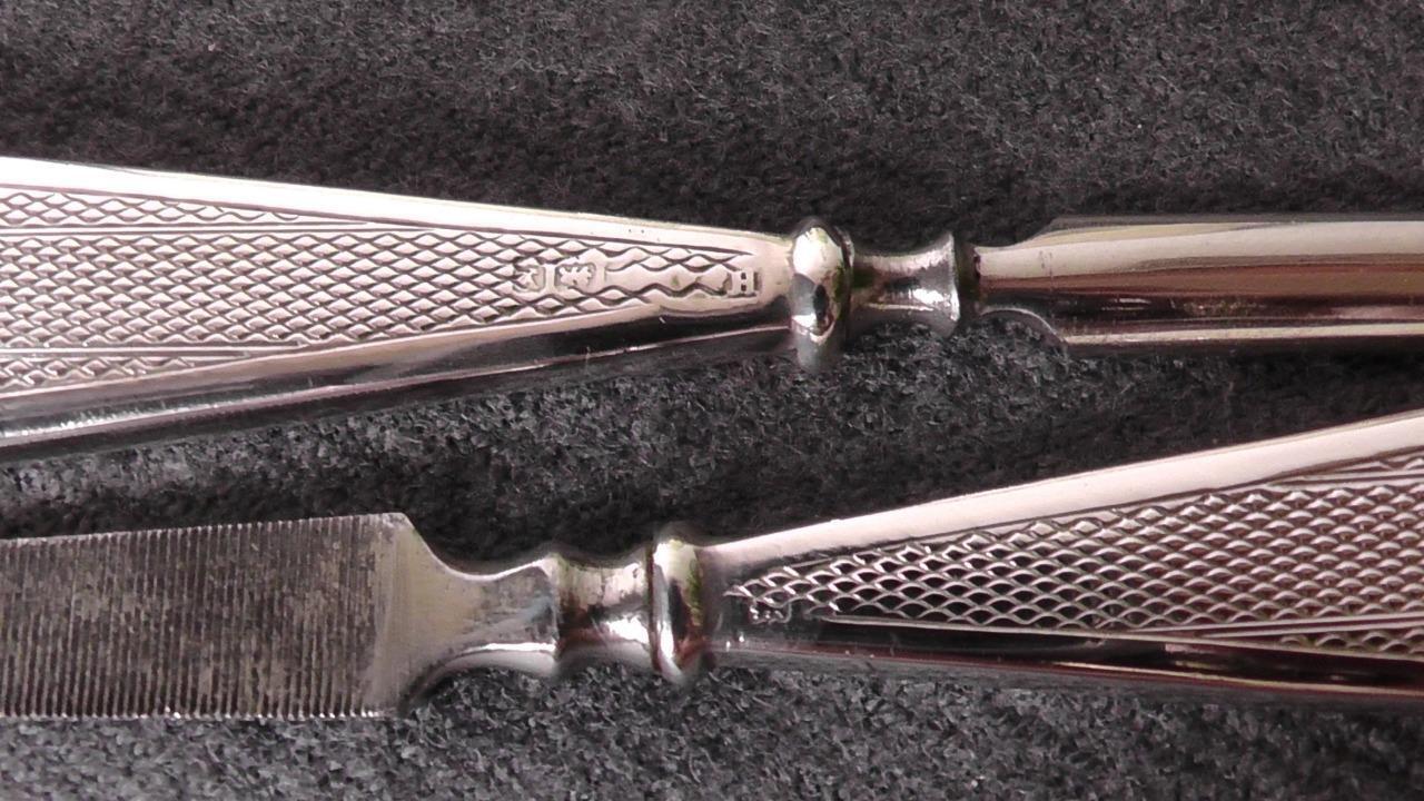 Art Deco 7 Piece Cased Manicure Set - Horton & Allday dates 1923