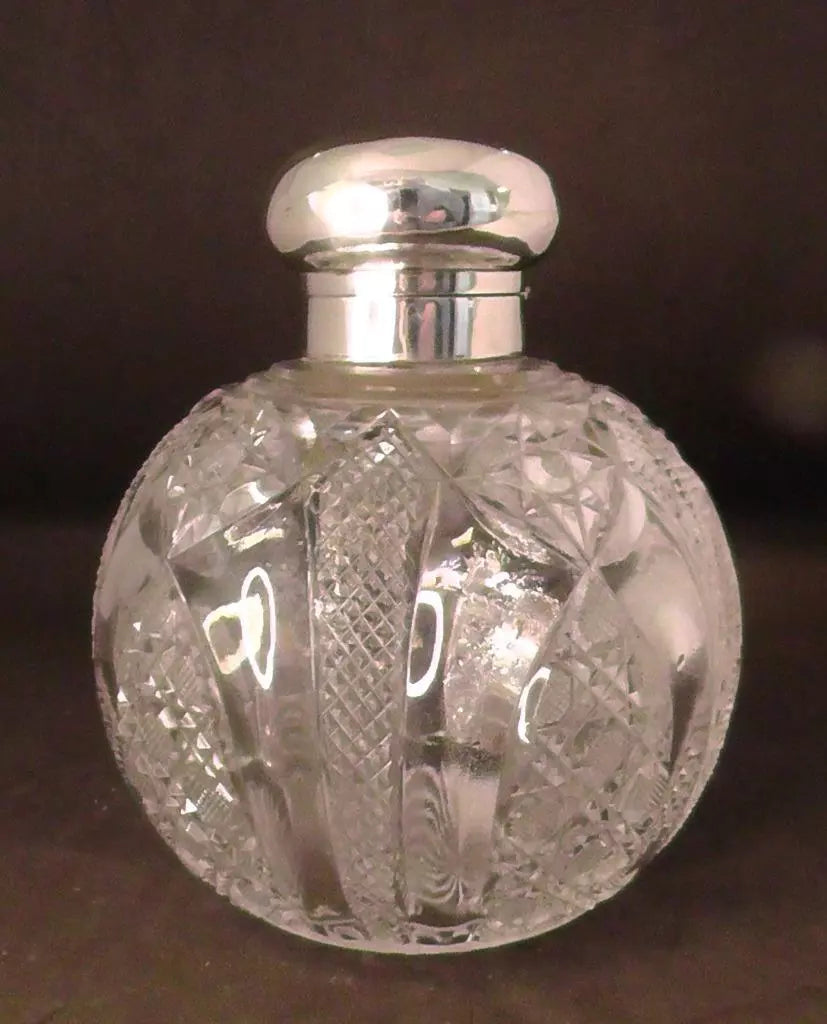 Large Silver Topped Cut Glass Scent Bottle dates 1907 William Hutton & Sons