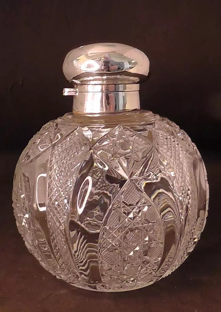 Large Silver Topped Cut Glass Scent Bottle dates 1907 William Hutton & Sons