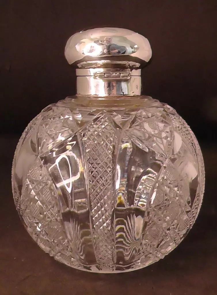 Large Silver Topped Cut Glass Scent Bottle dates 1907 William Hutton & Sons