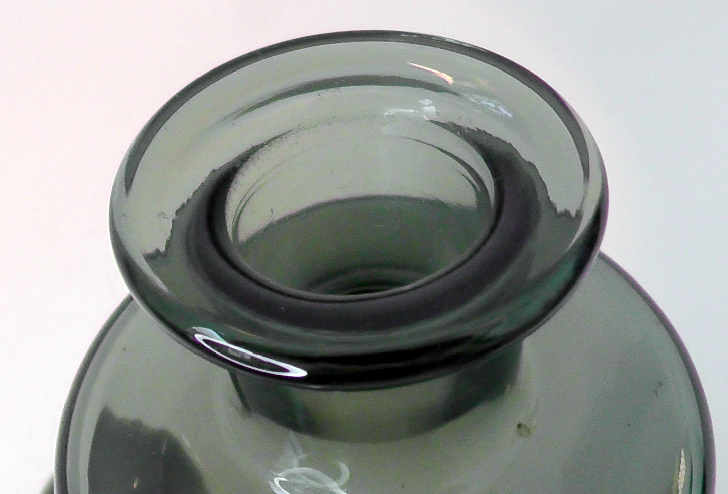 Mid Century Saara Hopea Decanter: Nuutajarvi Notsjo Finland