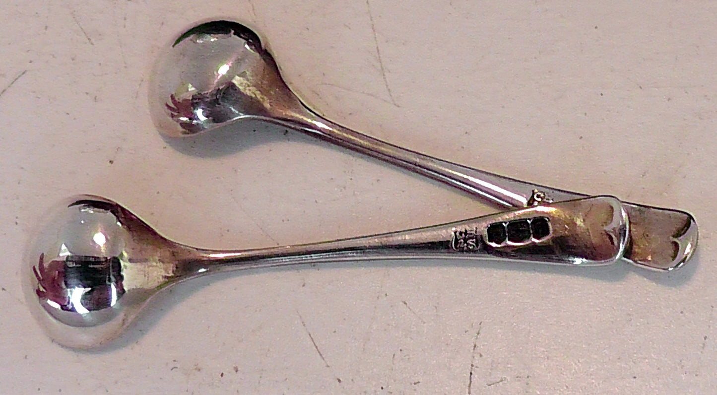 Cased Solid Silver Victorian Salts and Spoons - Date 1895
