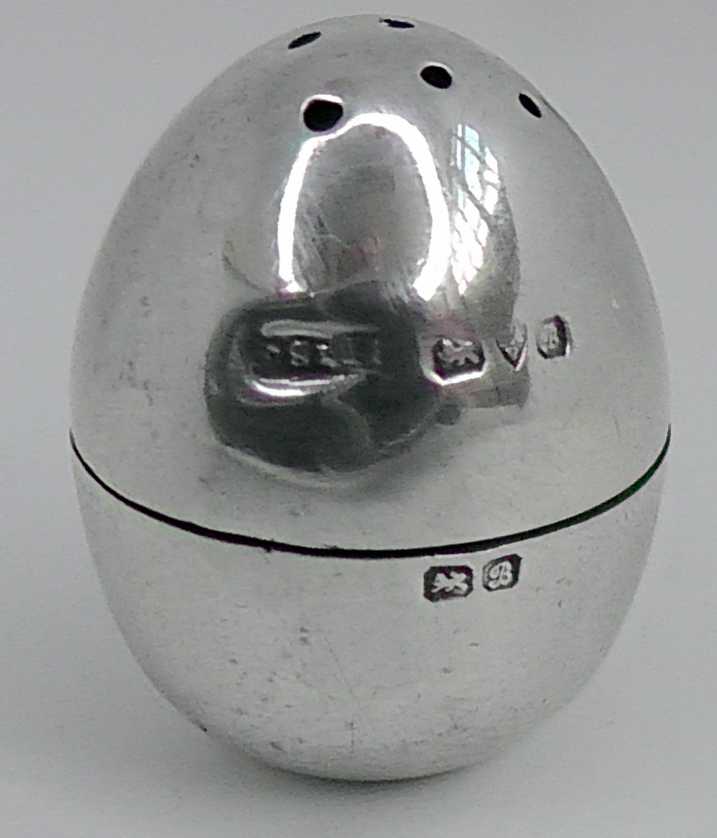 Solid Silver Smaller Egg Shaped Pepperette dates 1902