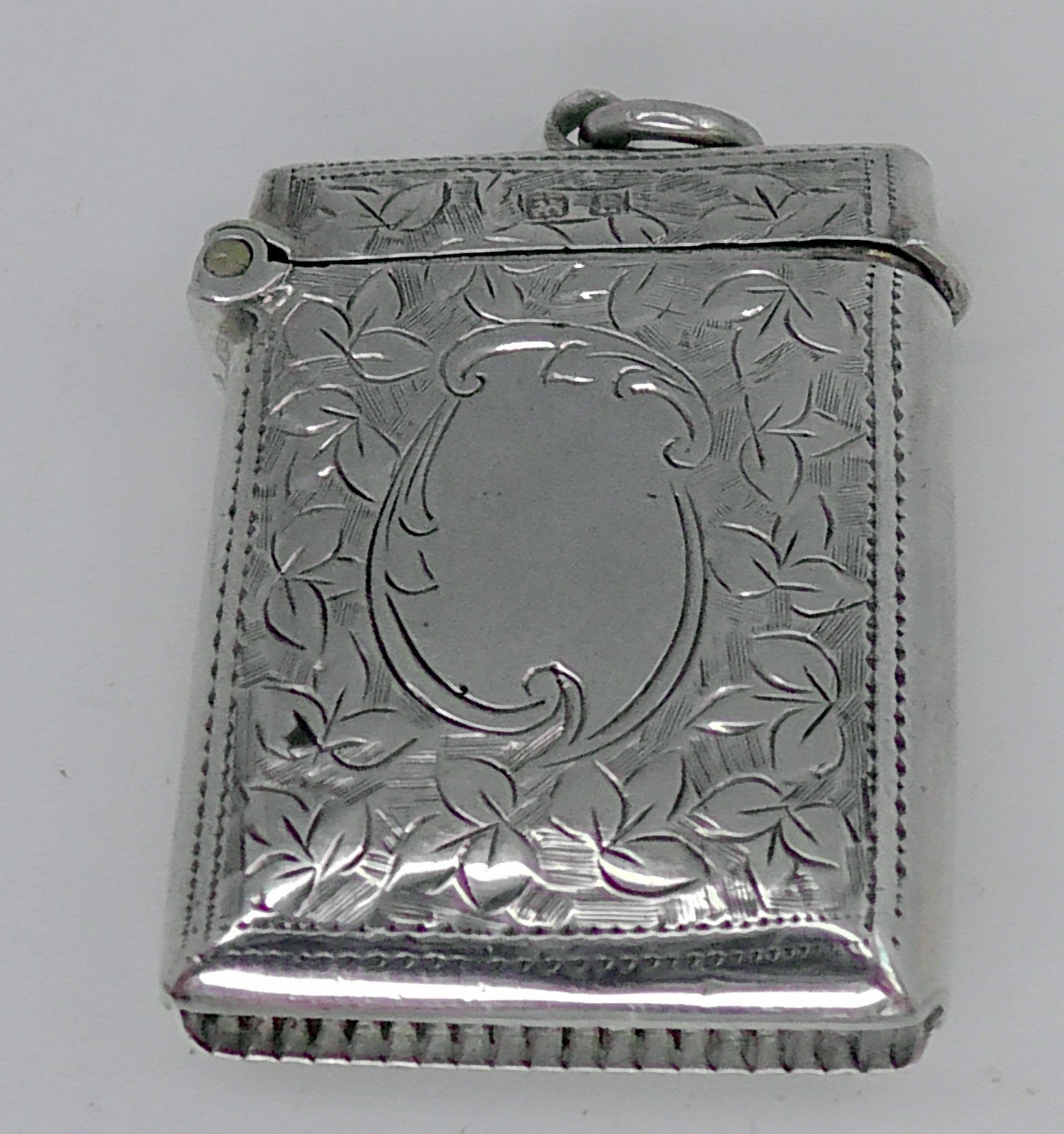 Solid Silver Vesta Dates 1907