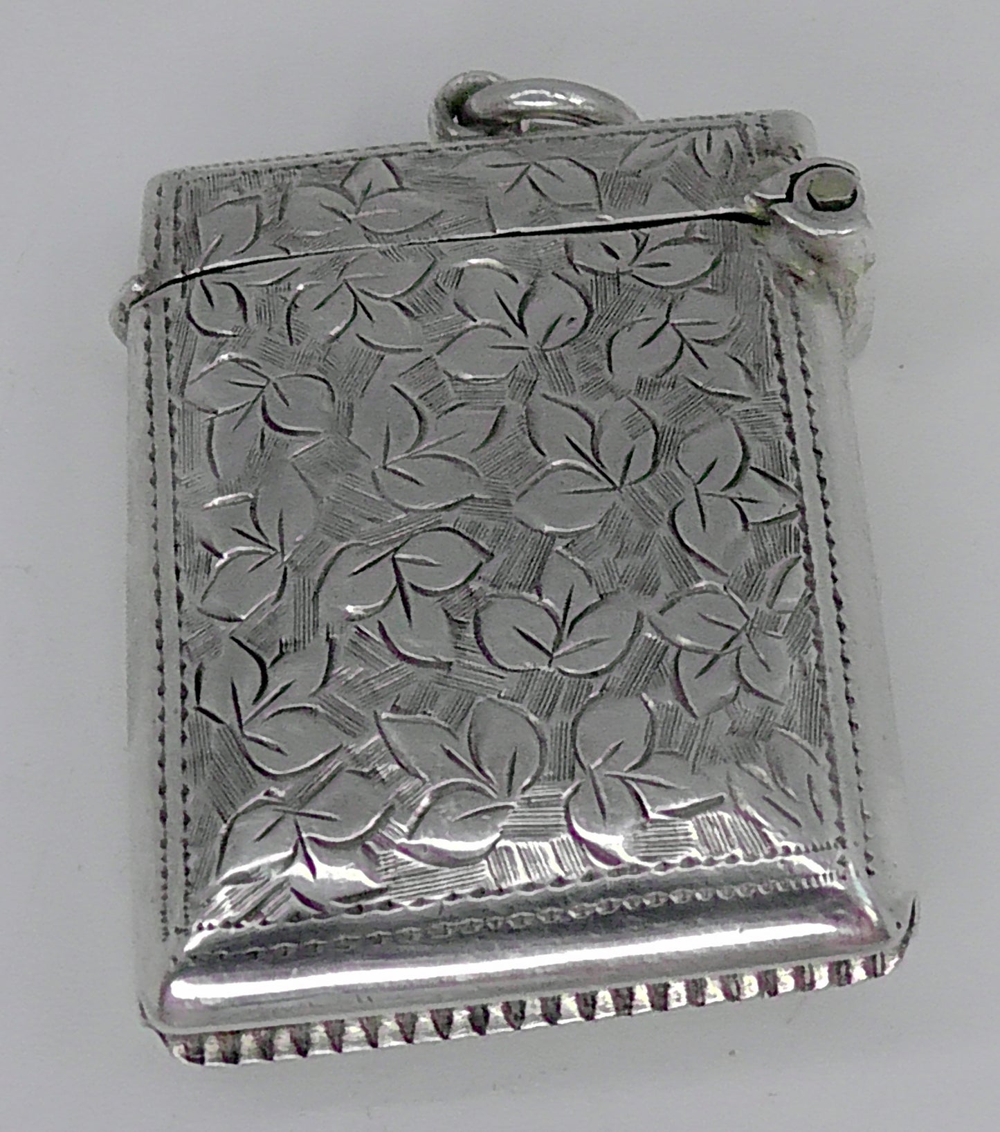 Solid Silver Vesta Dates 1907