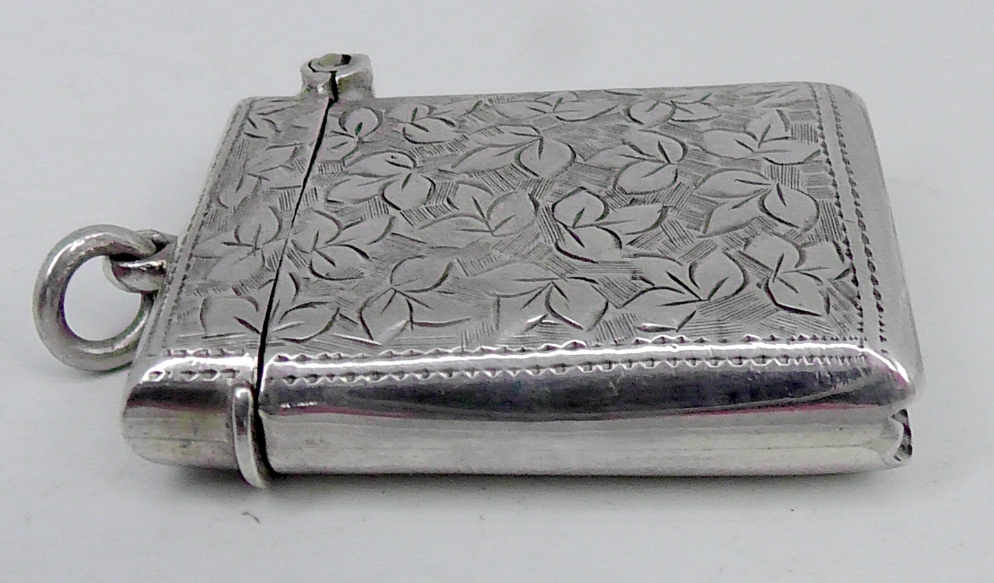 Solid Silver Vesta Dates 1907